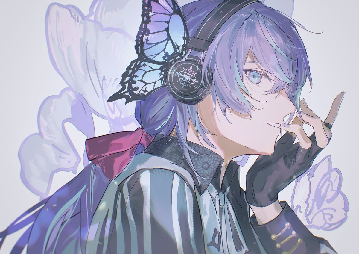 seri0009's tweet photo. 🦋🎧 https://t.co/hRDVRN6nsX