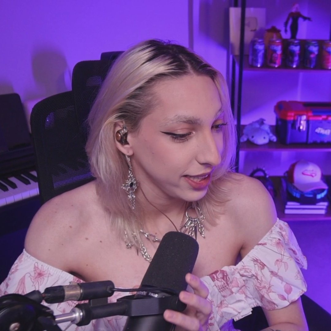 Lipe ⋆♱🩸Crᥙᥴιfιᥴᥲd᥆ ᥒ᥆ Brᥱu🩸♱ ⋆. tweet media