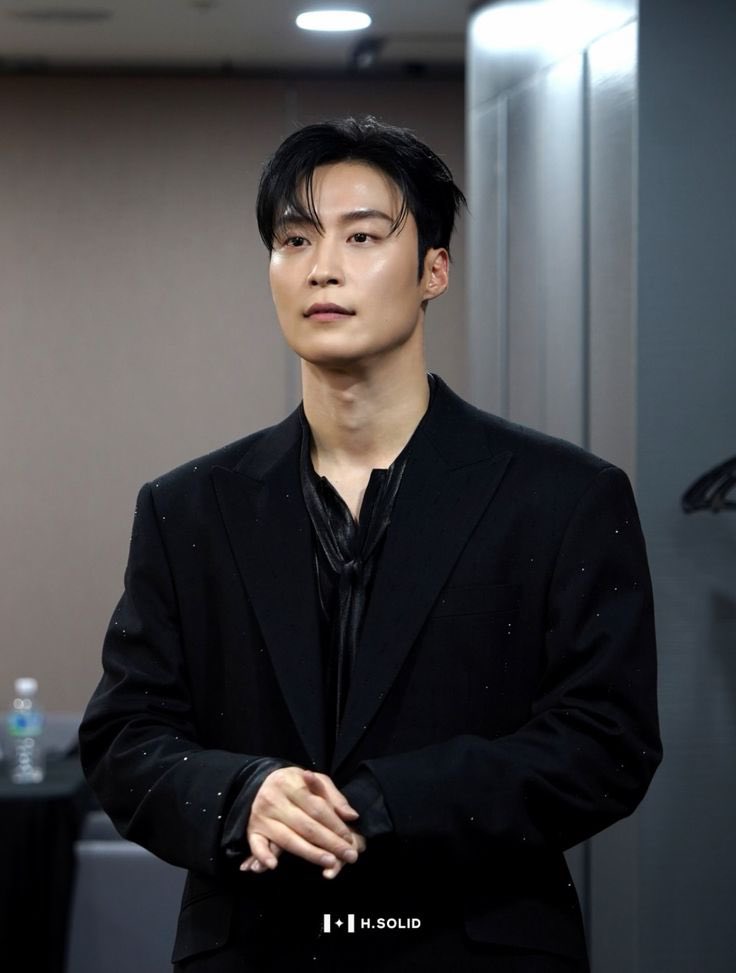 Fhreedohm's tweet photo. Y’all slept on Heo Nam Jun for so long. https://t.co/D025raH7Ko