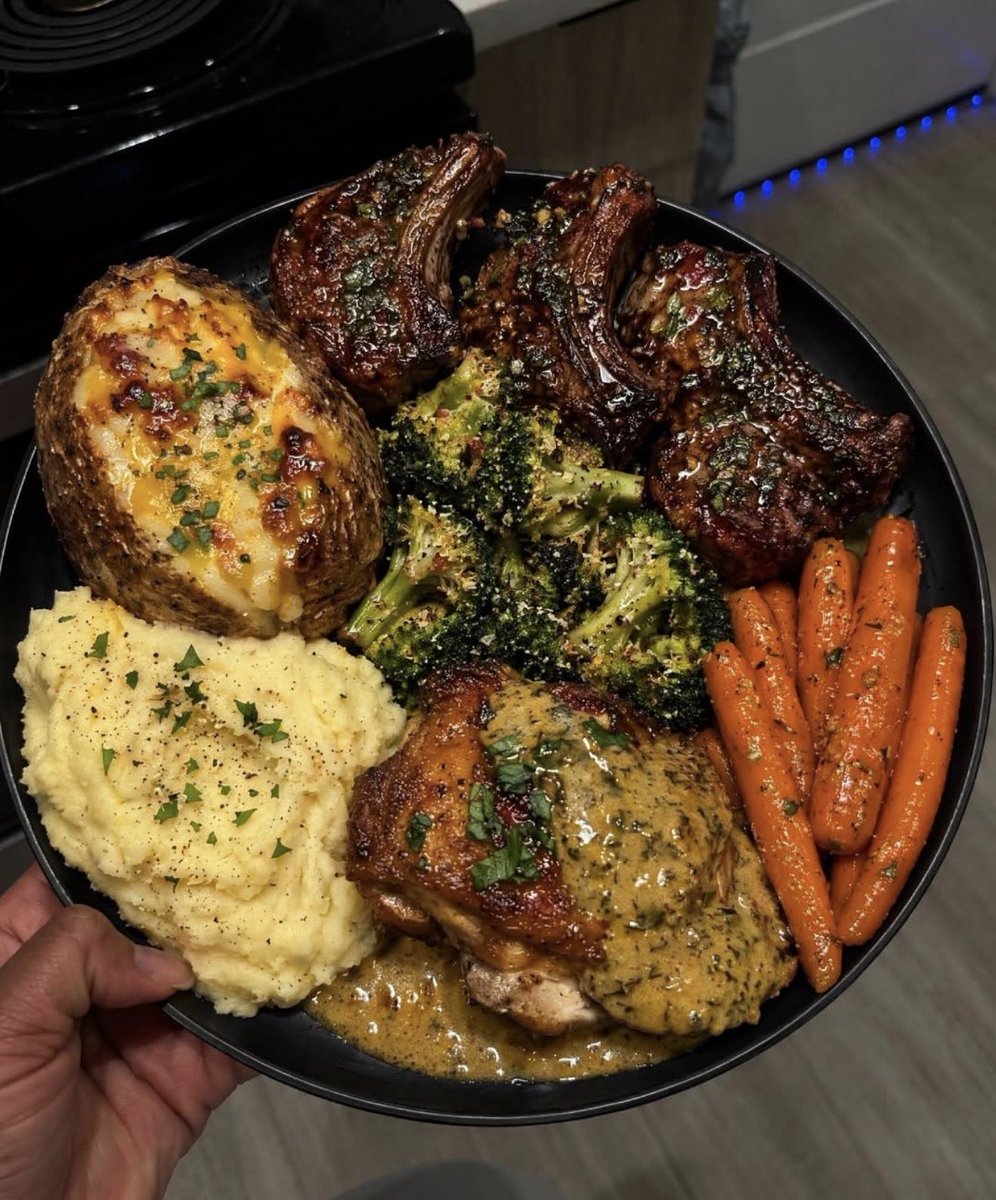 Food Pleaser tweet media