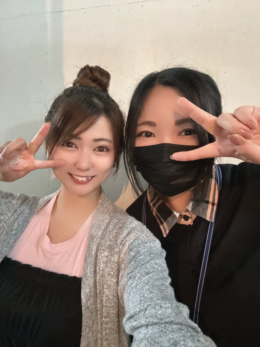 rururukapon's tweet photo. おはぽん☀️
懐メロでお写真ご一緒してもらいました❤️
🩷神田舞華さん
🩷おかやんさん
🩷いくみん
🩷神楽坂エリーさん
🩷ダンサブル朝倉さん
🩷秋山えりかさん
🩷みなとさん
ALTへ〜🏃‍♂️‍➡️
とーっても楽しい時間でした💕
ダンサブル朝倉さん2枚も盗撮みたいになってすみません🤣
本人確認済み🤣👍 https://t.co/B8YCqWMOdS
