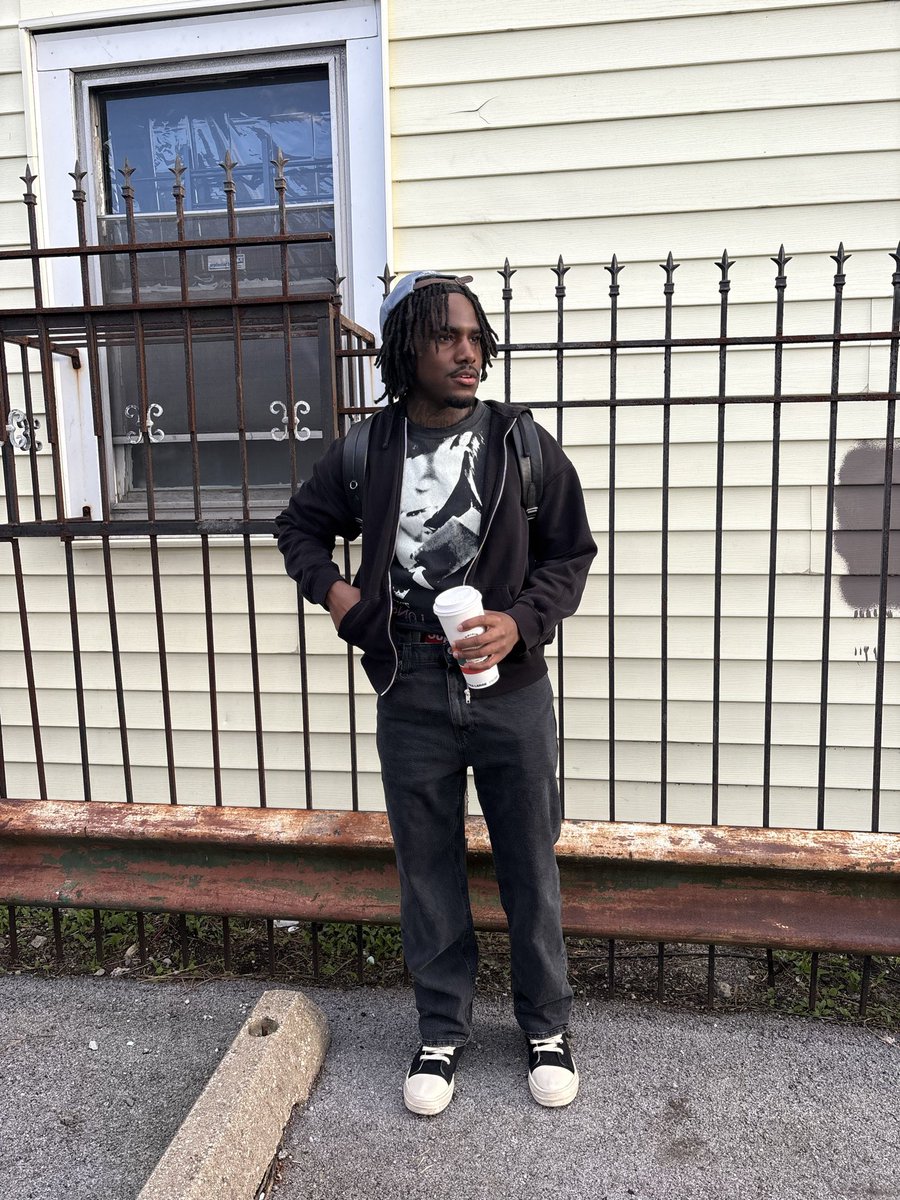 IoNknOW🧤 tweet media