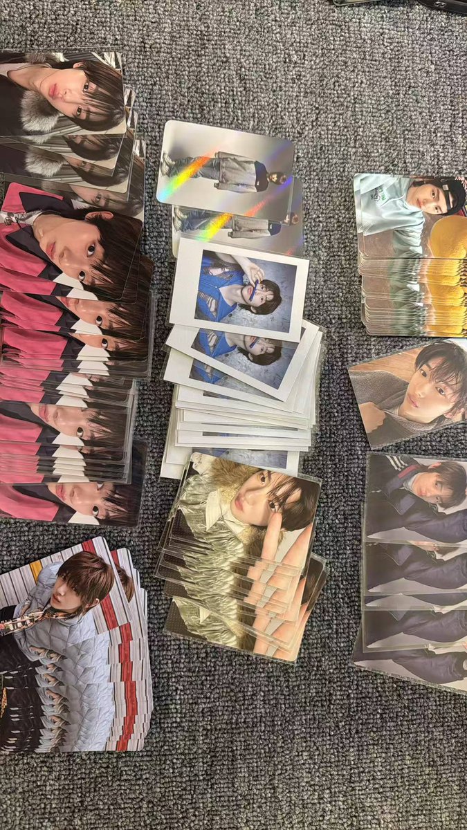 heartdroplity's tweet photo. อัพเดท yzy lucky draw 6.0 ที่คนจีนส่งมาแค่เซ็ตเดียว ตอนนี้คนจีนอัพเดทว่า ของขาดการ์ดมีแค่ 4เมม ขาดน้องจูน ลูกค้าที่ซื้อ สามารถเลือกการ์ดน้องจูตามภาพและส่งให้ทางร้านนะคับ ขอด่วนที่สุดนะคับ https://t.co/e1tsaiWCq3