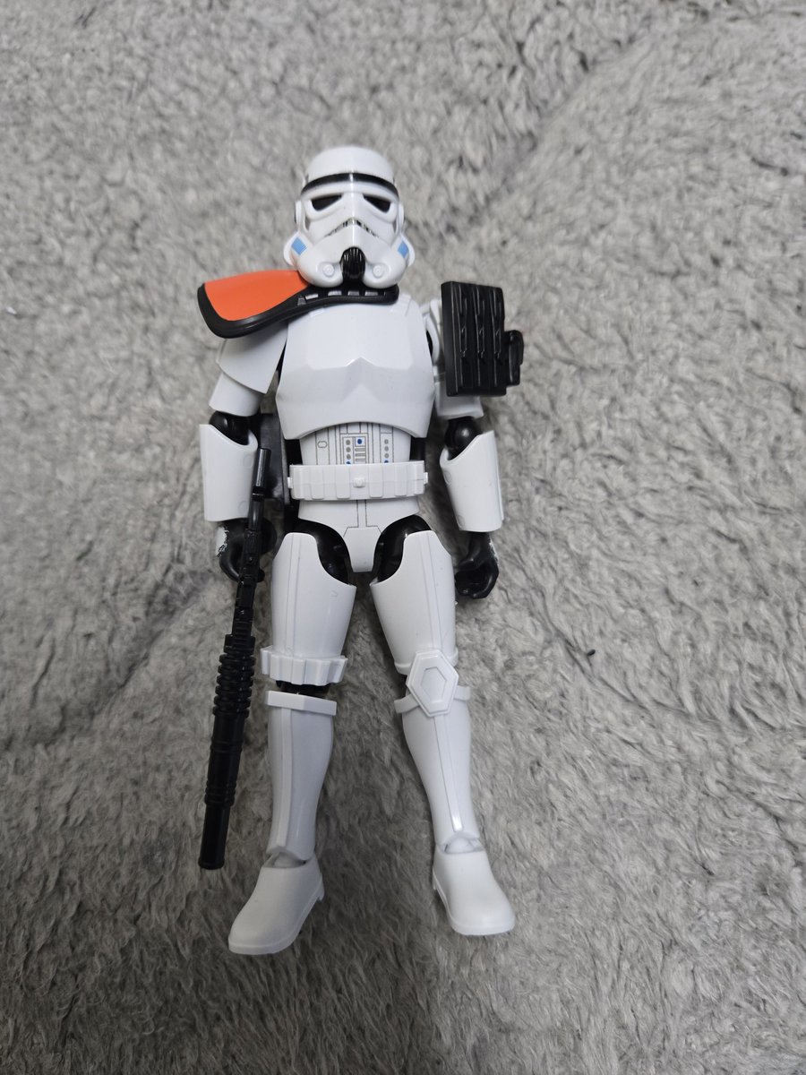 R-Skywalker tweet media