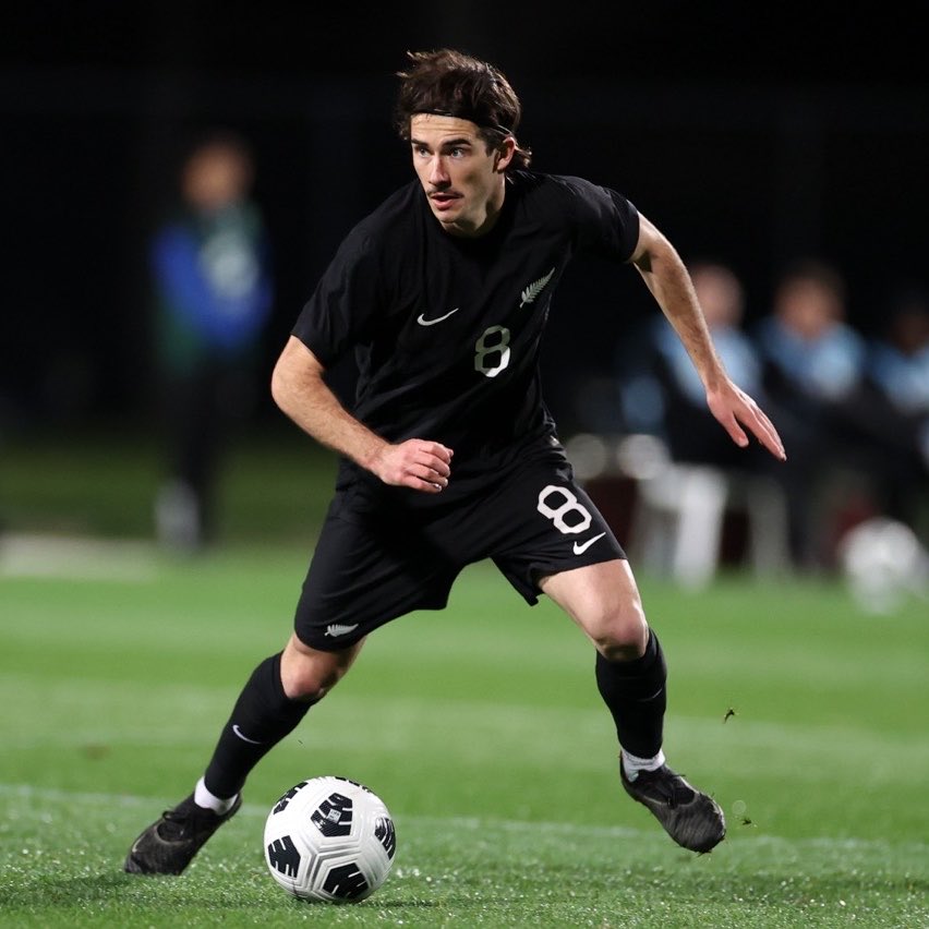 ALeagueHQ's tweet photo. 🚨🌕| Liam Gillion (23) is being chased by the Western Sydney Wanderers.

Auckland want to retain Gillion.

However, Gillion is keen to link with the Wanderers, who are undergoing a rebuild under new coach Ufuk Talay. ⚡️

[@marcothejourno] https://t.co/UCYRUdjVgp