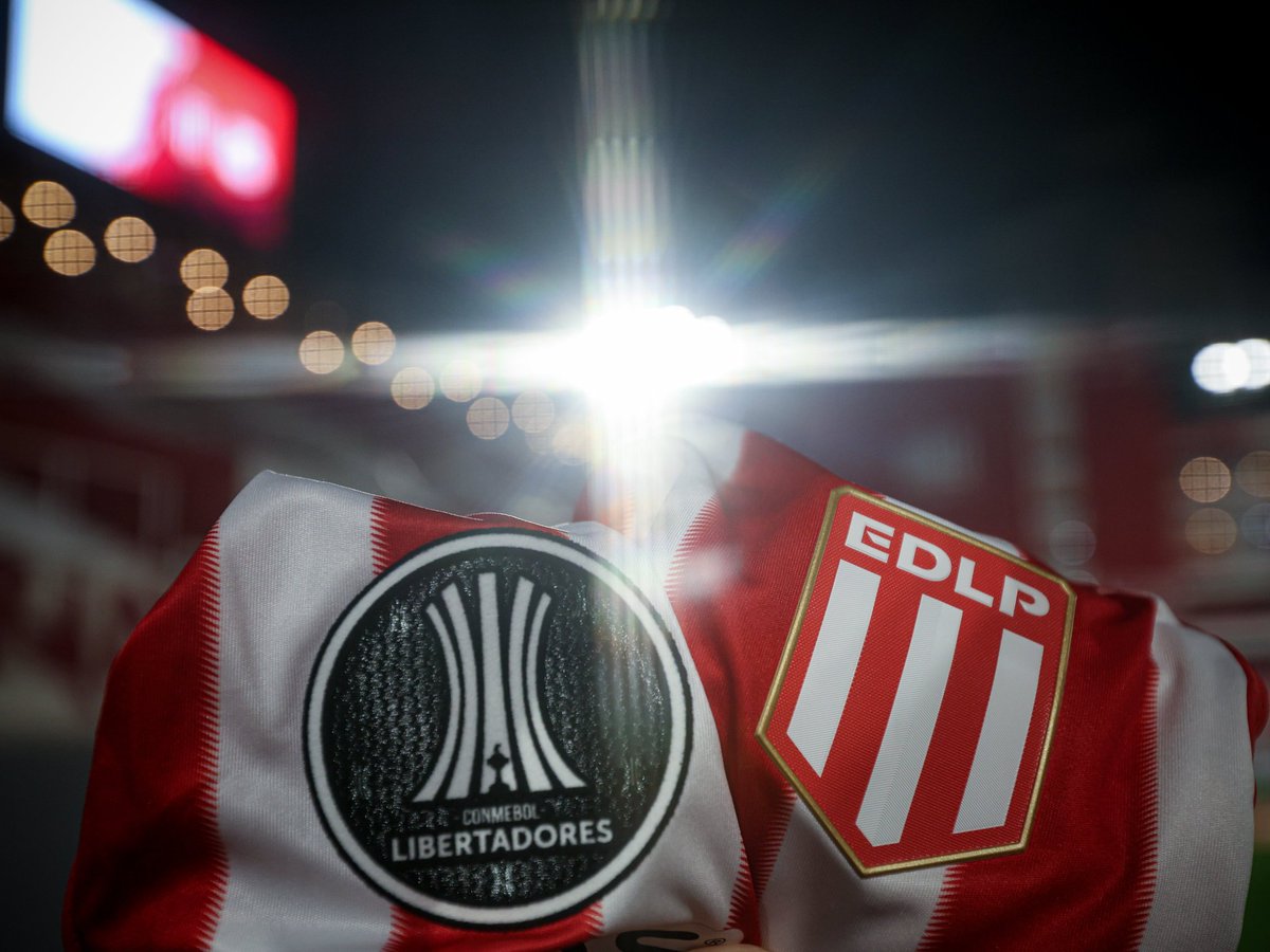 Lavozalbirroja's tweet photo. 🇦🇹🏟️ Esta noche, cueste lo que cueste. https://t.co/caqhZ0x3B5