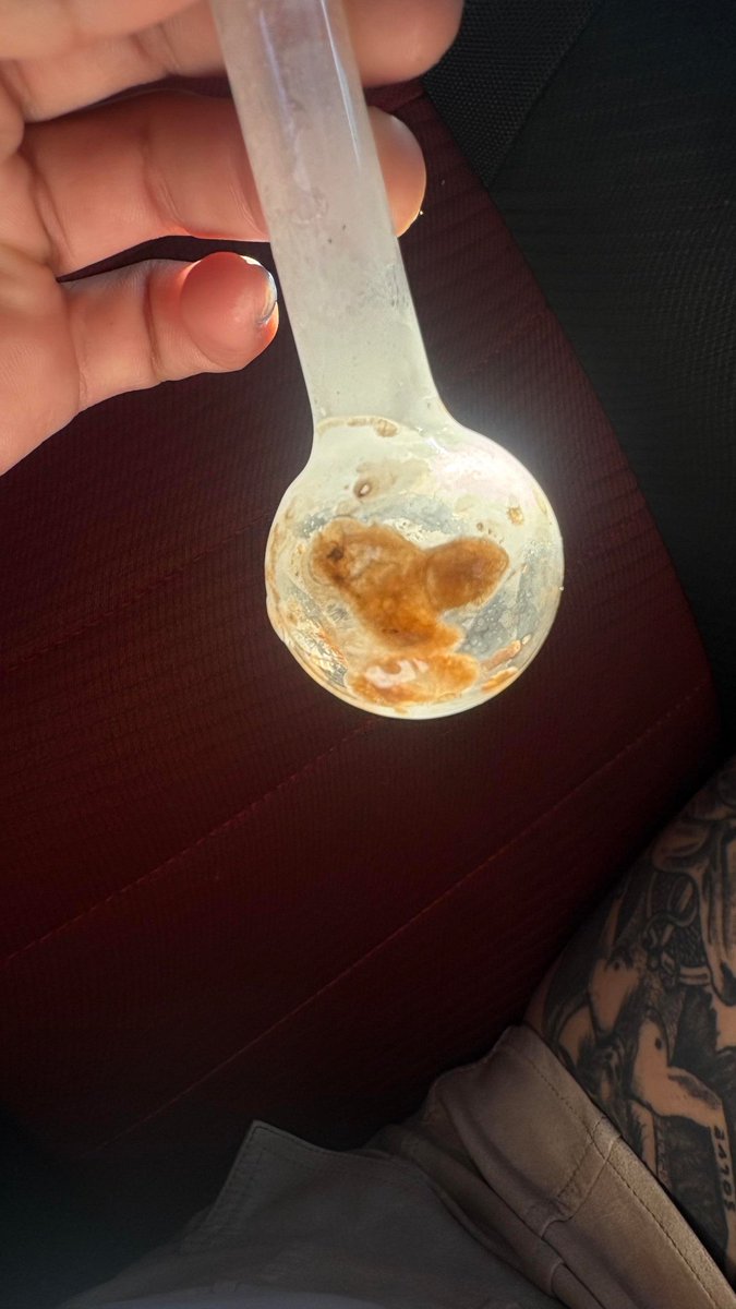 Helldomainn's tweet photo. Location..
#drugtwt #crystalmeth #highasf
#criko https://t.co/qAfzStdR1L