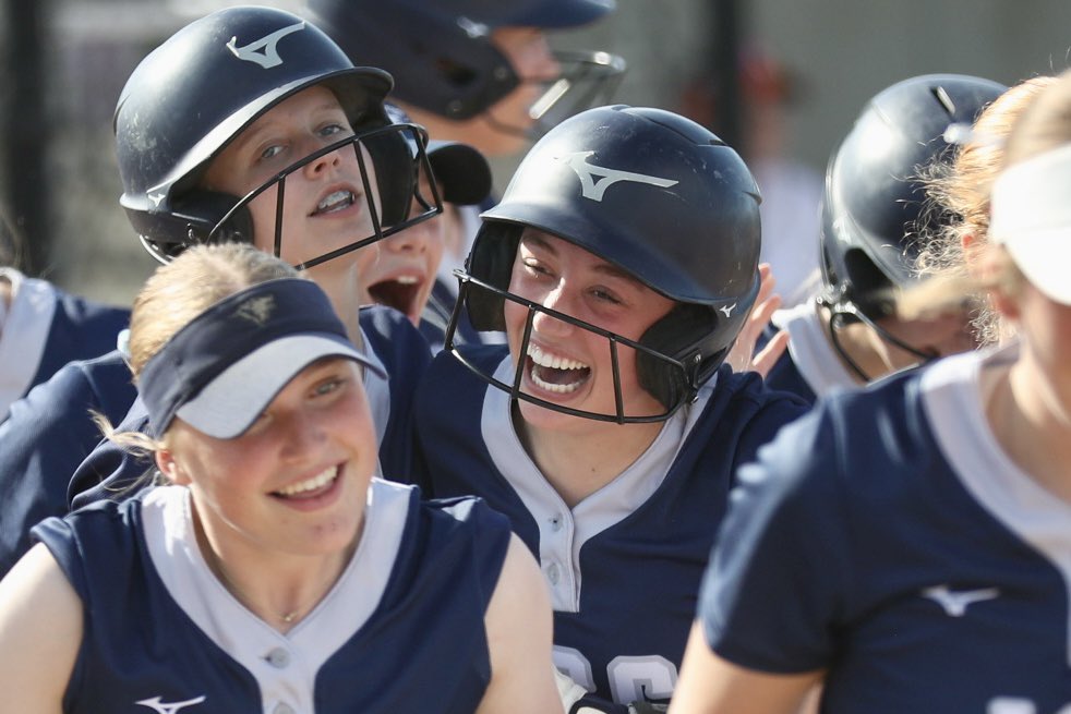 PilotSports's tweet photo. Bailey Finck crushes a three-run home run with two outs in the top of the third inning.
JCC leads MACA 4-1. https://t.co/nrA3QUNPuL