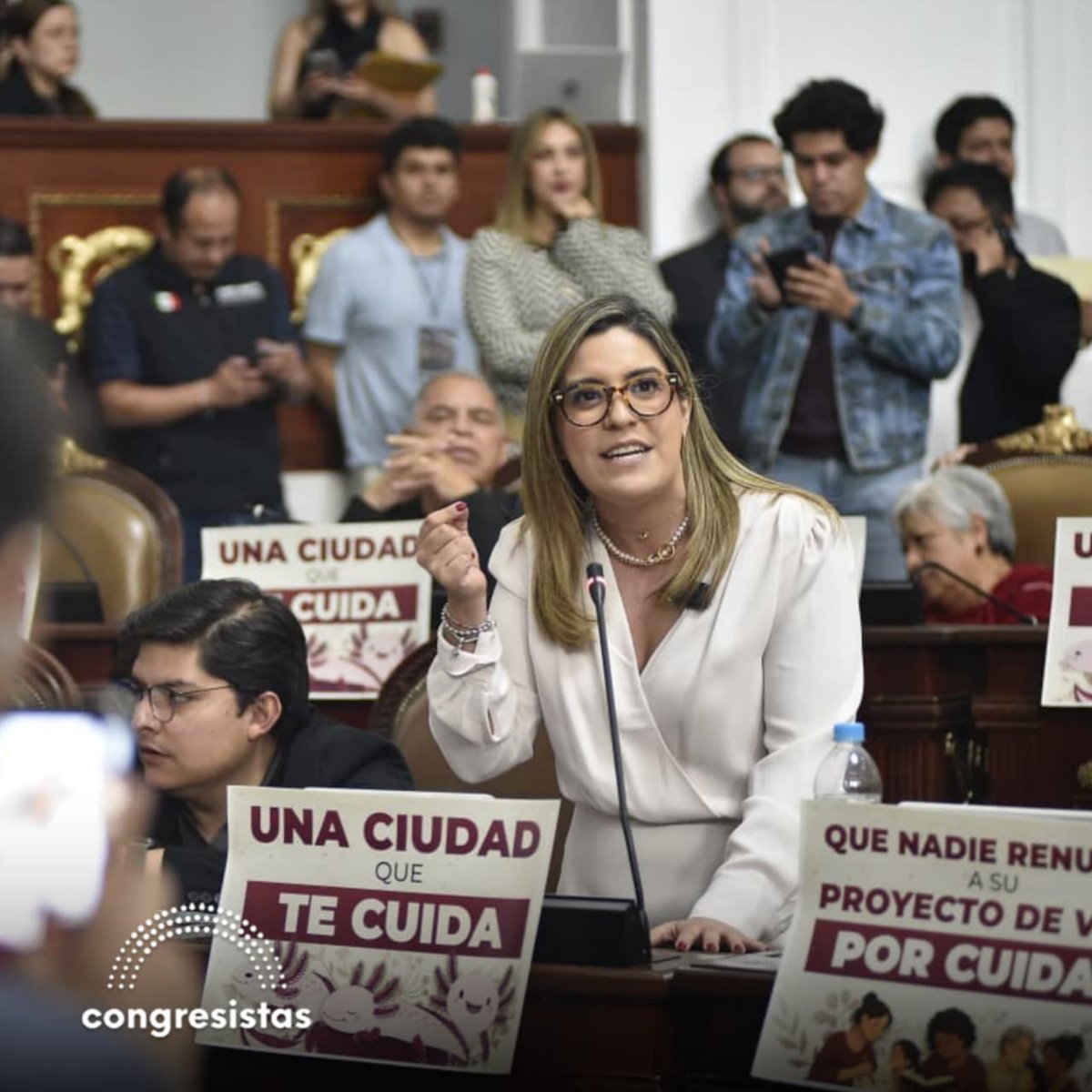 Congresistas tweet media