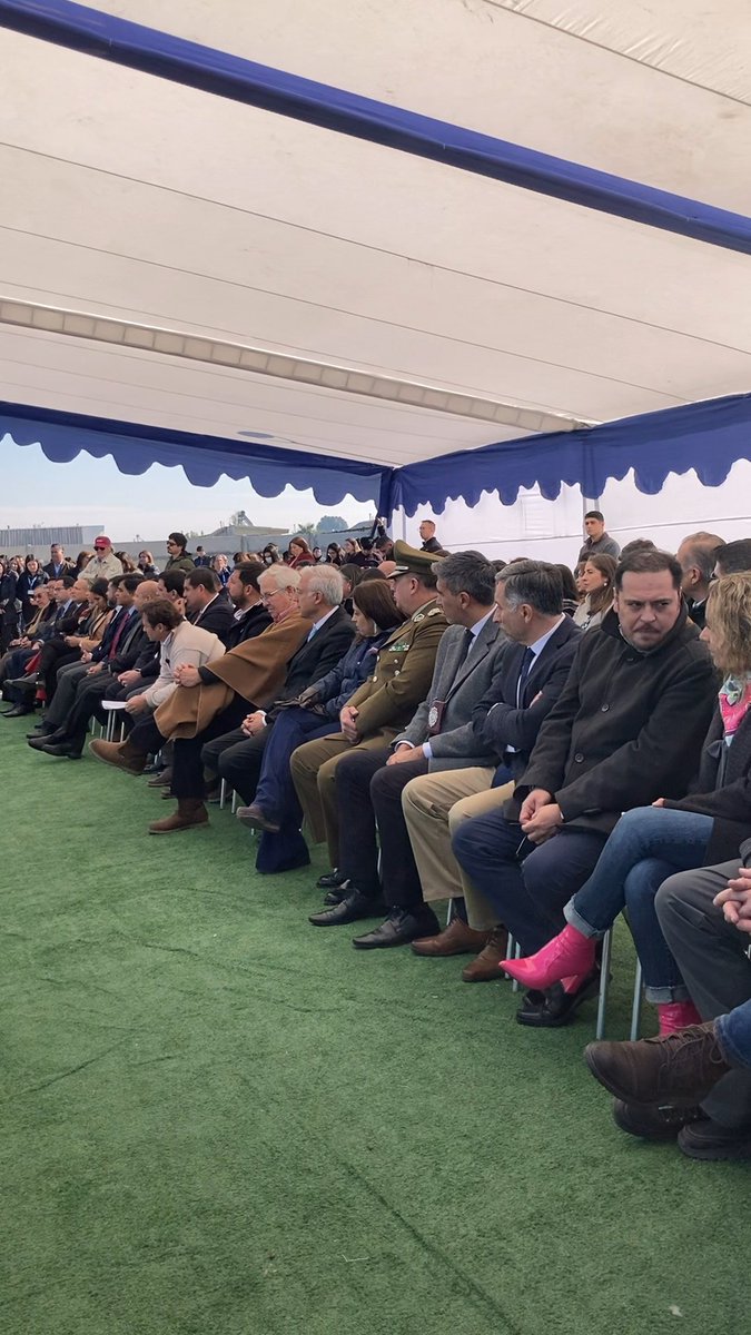 CristianVialM's tweet photo. Hoy tuvimos la alegría de acompañar a la comunidad, al Delegado Presidencial y al Gobernador en la inauguración del nuevo CESFAM Óscar Bonilla.

​Esta es una respuesta concreta, digna y moderna para las necesidades de salud de miles de familias de la comuna 🇨🇱  
​#Linares #Salud https://t.co/tnqrWgfE4k
