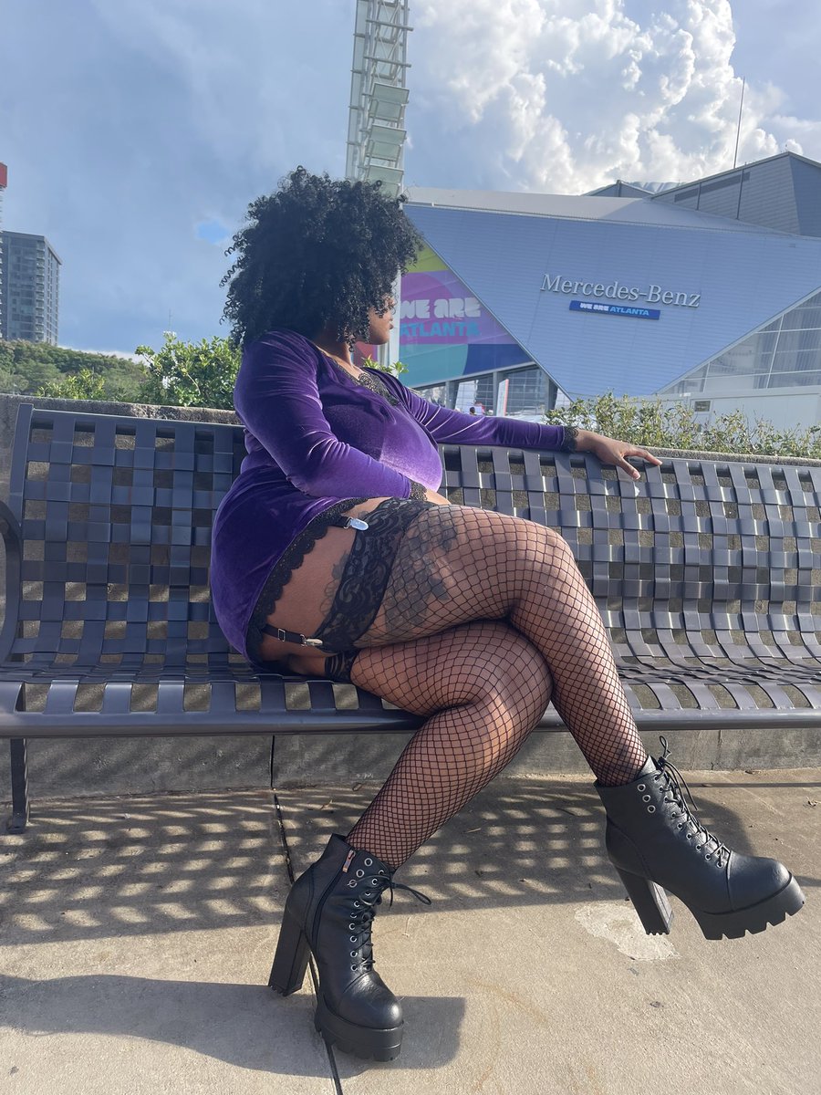 Courtney ✨ tweet media