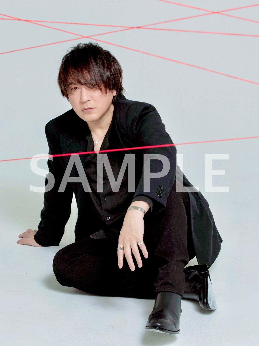 Shiinastar's tweet photo. ジャケットと同じ衣装4種。 https://t.co/CHOGlzLlzo