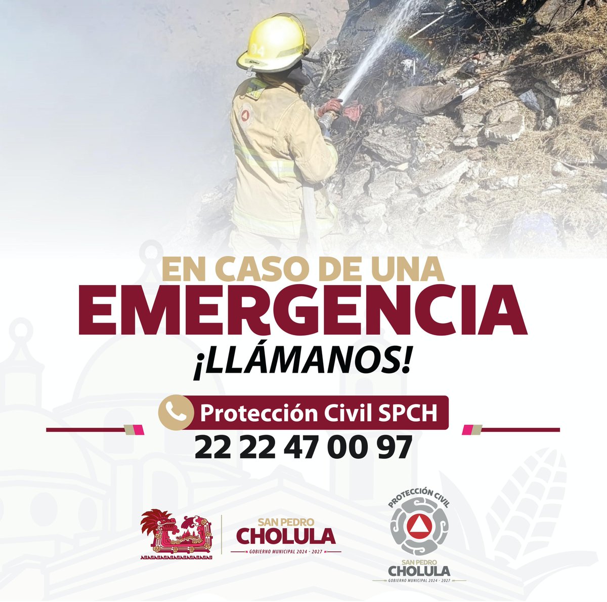 PCCholula's tweet photo. ¡Protección Civil de San Pedro Cholula, siempre listo para ayudar!🚑

Sin importar la hora, en caso de emergencia, llama a nuestro número local:

☎️22 22 47 00 97

Tu reporte permite reducir nuestros tiempos⏱️ de respuesta.

Recuerda, también puedes reportar al #911 https://t.co/AP7rlXwZEZ