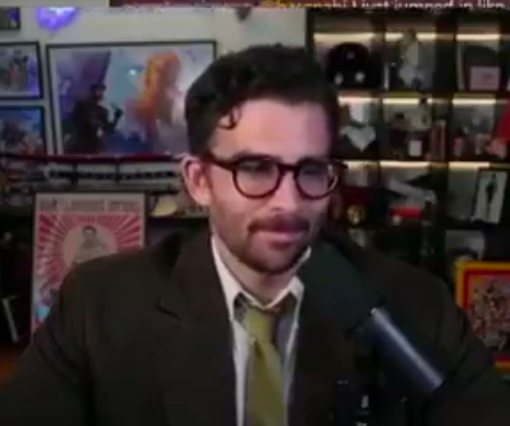 TheCringeWithUs's tweet photo. @hasanthehun Please stop crying pinkosabi https://t.co/iGHcHf6ZOP