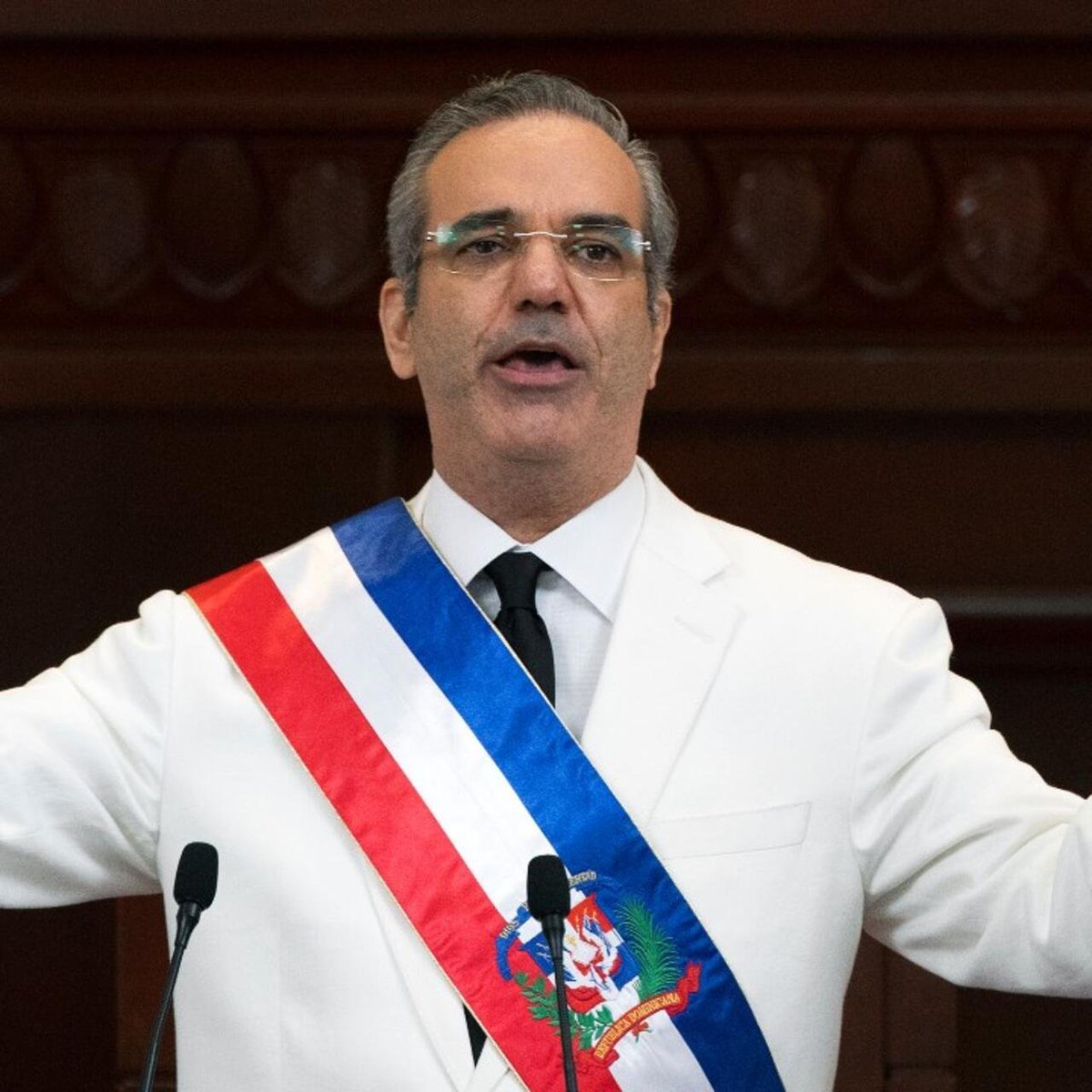 abogadJoseRamos's tweet photo. ¡ Ay ! Ahí, hay más de 50 abogados independientes preparando DENUNCIA-QUERELLA contra #LuisAbinader, por malversación de fondos !
¡Visitará #Abinader #LasParras!
#JorgeBlanco #BrigadaDuartiana
@ElNacionalRD
@AliciaOrtegah @elnuevodiariord @DiarioLibre @lemondefr @nytimeses https://t.co/7OHCp7zcxq