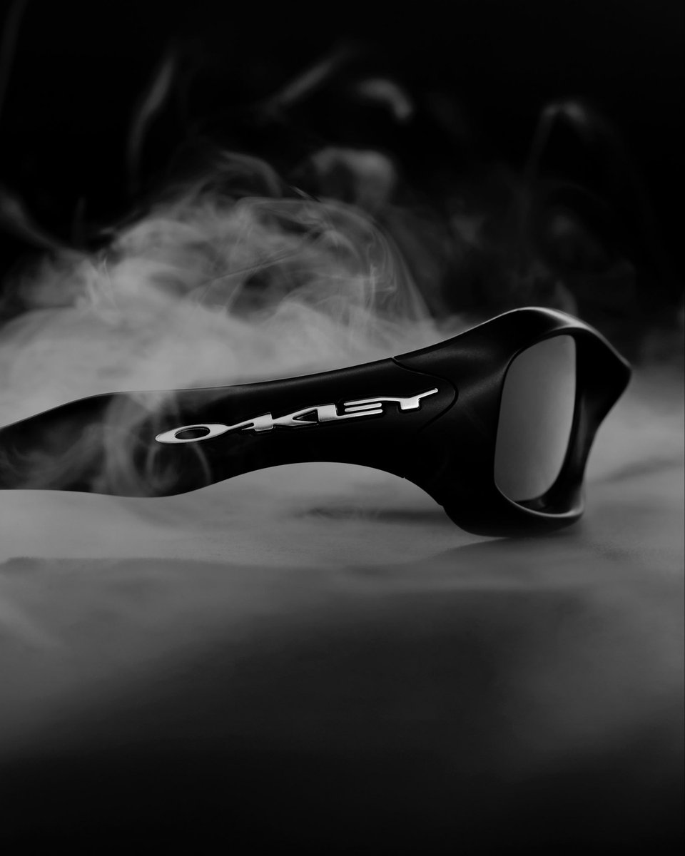 ExtraButter's tweet photo. Oakley MUZM FatCat 

Now available FCFS online at https://t.co/pinhwrrvS4. https://t.co/ofxDsEnGSn