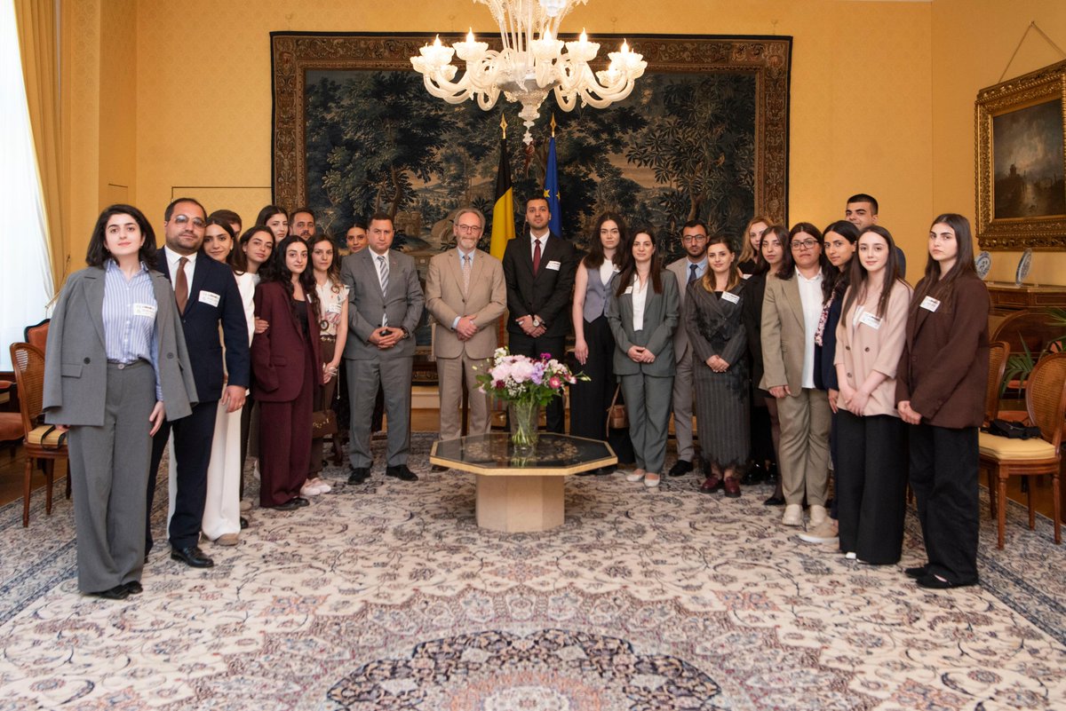 tbalayan's tweet photo. Bedankt to @PeterDeRoover1, Speaker of @DeKamerBE /@LaChambreBE for receiving students of @MFAofArmenia's Diplomatic Academy &amp; sharing his views on 🇦🇲-🇧🇪🇪🇺  partnership, parliamentary diplomacy, 🇦🇲's peace agenda and impressions of his recent trip to #Armenia. https://t.co/Zk95RThrQE