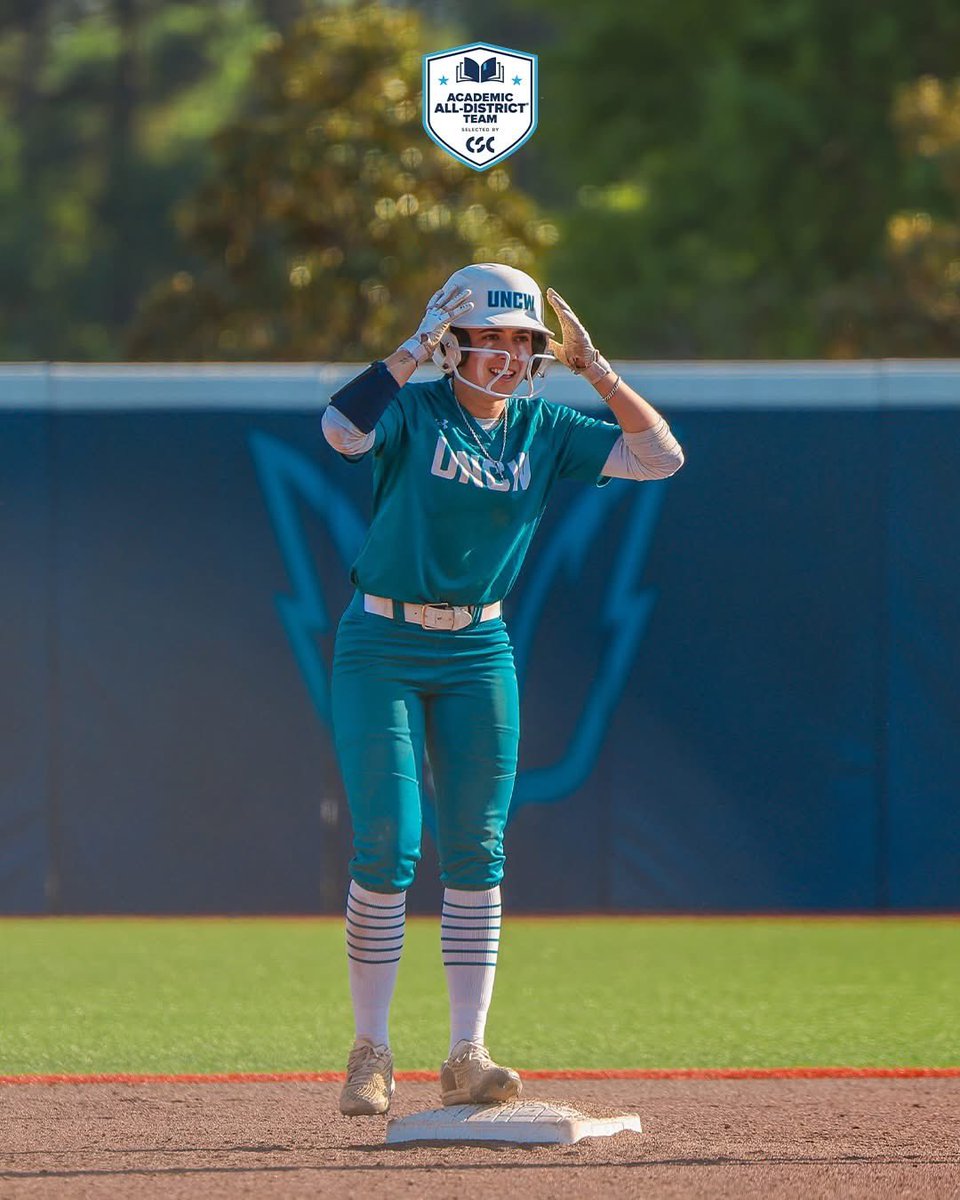 UNCWsoftball's tweet photo. 𝐀𝐂𝐀𝐃𝐄𝐌𝐈𝐂 𝐀𝐋𝐋-𝐃𝐈𝐒𝐓𝐑𝐈𝐂𝐓 𝐓𝐄𝐀𝐌 📚

Congrats to @cassidyxxrelay1 @Spersy26 &amp; @allisoncorbin46 🙌

Cassidy Relay advances to Academic All-American consideration.

#SeahawkSoftball https://t.co/YRVy1XoXrb