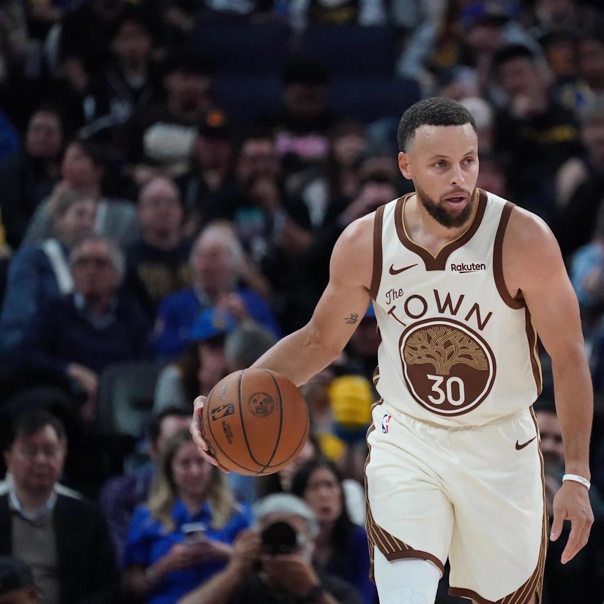 GSWL tweet media