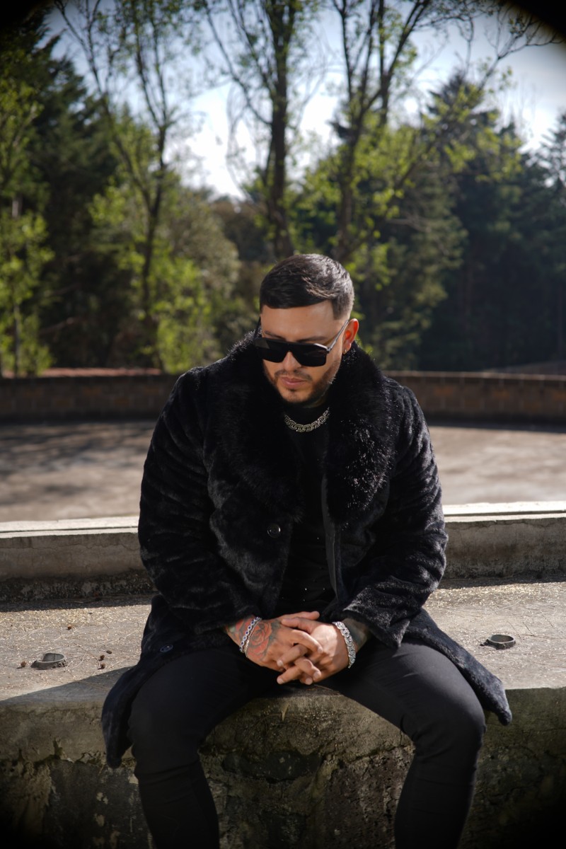 laintensa_fm's tweet photo. 💥 Suena fuerte el regional mexicano.... 🤠👢

🔥 Lanzamiento mundial de Gabriel Emiliano, originario de Autlán Jalisco y residente de CDMX, soñador que ha tenido que pasar como todos los grandes por adversidades de la vida, hoy empieza a cumplir uno de sus más grandes sueños. 

SÍGUELO EN REDES SOCIALES COMO 👇🏼

FB - IG - YOUTUBE @gabrielemilianooficial
@Klement Prensa
#BachaPromotora
@bachapromotora