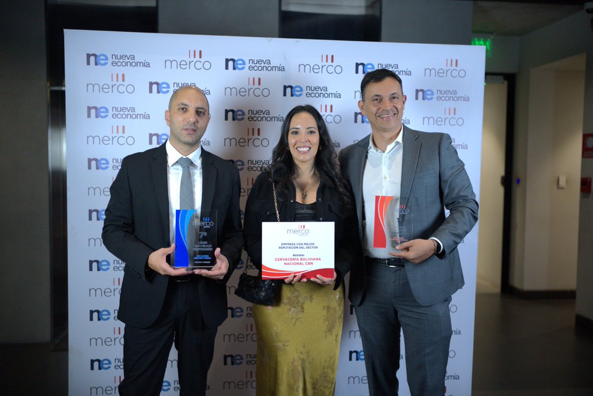 CBN_Bolivia's tweet photo. CBN cumple 10 años liderando el ranking MERCO como la empresa con mejor reputación de Bolivia 🏆
Un reconocimiento que refleja años de evolución y compromiso con el país, seguido del posicionamiento de José Andrés Abraham en el top 10 de los ejecutivos más destacados de Bolivia. https://t.co/YvZ75YbahI