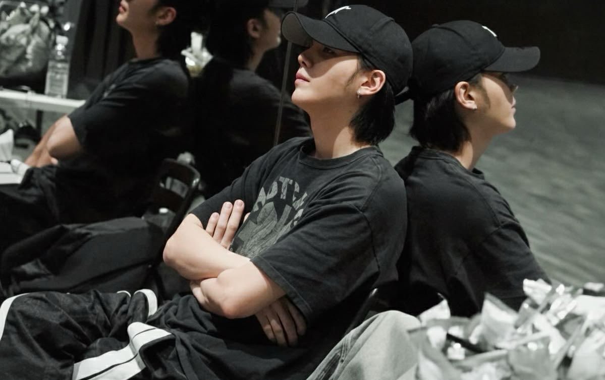 poeticynkk's tweet photo. this genre of yoongi photos https://t.co/qG0lpKEjun