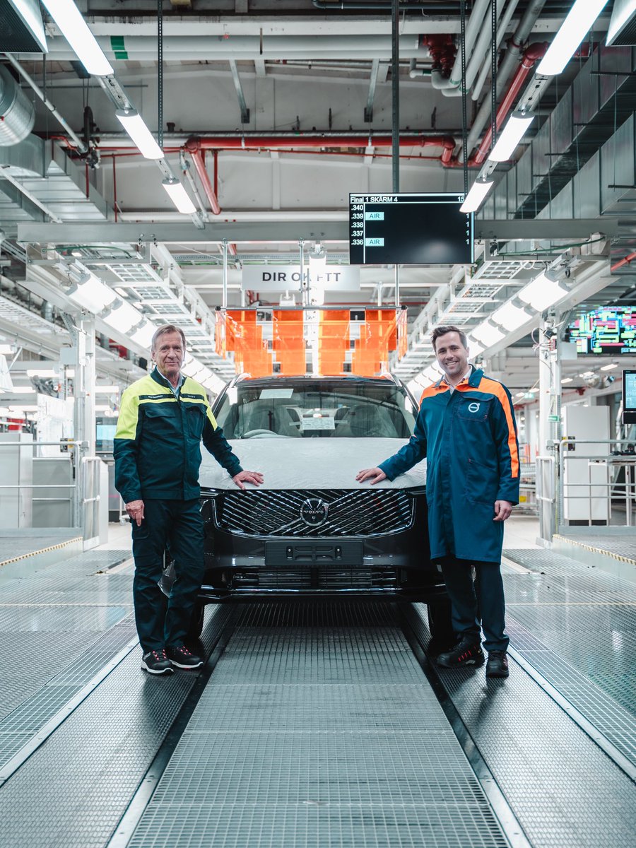 BenjaminDousa's tweet photo. Mycket glädjande besked ikväll. Volvo cars får tillstånd att fortsätta sälja bilar i USA. Det räddar jobb i Torslanda och är mycket viktigt för hela Sveriges ekonomi. Både regeringen och Volvo har arbetat hårt för att uppnå det här resultatet. https://t.co/TiDr2d5j2A