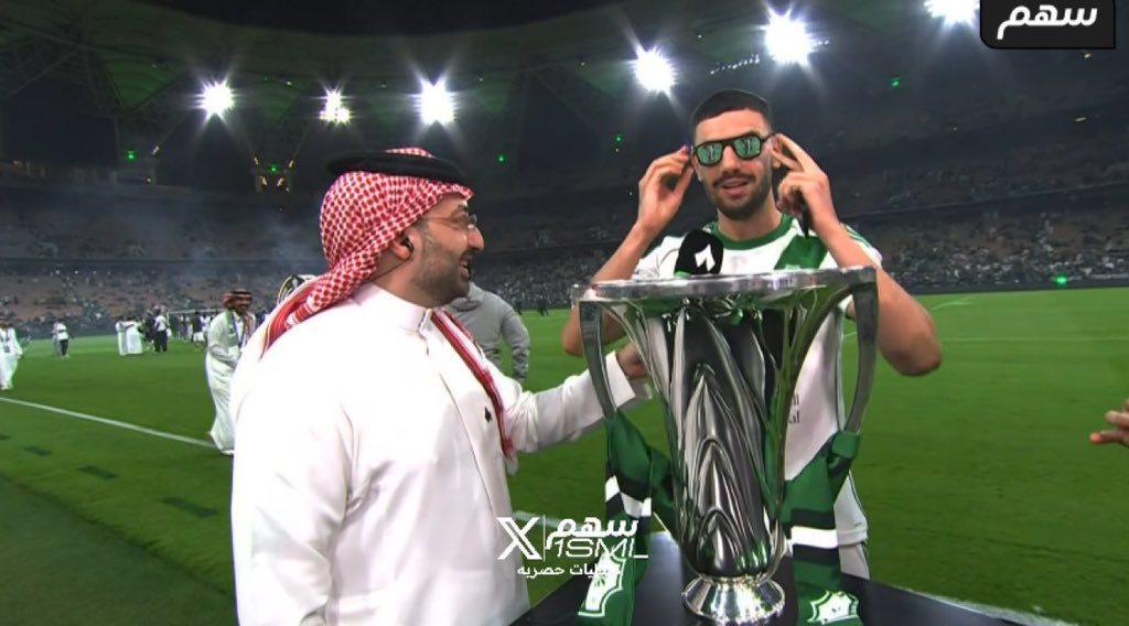 Nojod0's tweet photo. @ALAHLI_FC 😍😍👋🏼 https://t.co/9ywc8Zpr7E