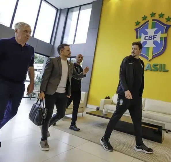 Notícias Paralelas tweet media