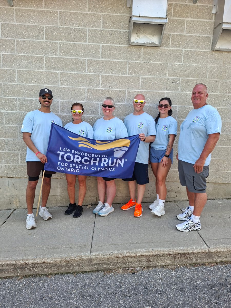 SarniaPolice's tweet photo. Today, members of the local Law Enforcement Torch Run for Special Olympics are in London for the Special Olympics Provincial School Championships.

SPS members joined our partners in public safety from Lambton OPP and Corrections to cheer on the athletes during their events.

If you would like to cheer on our local Special Olympics athletes, you can show your support during the Law Enforcement Torch Run on June 5 - more information to follow.