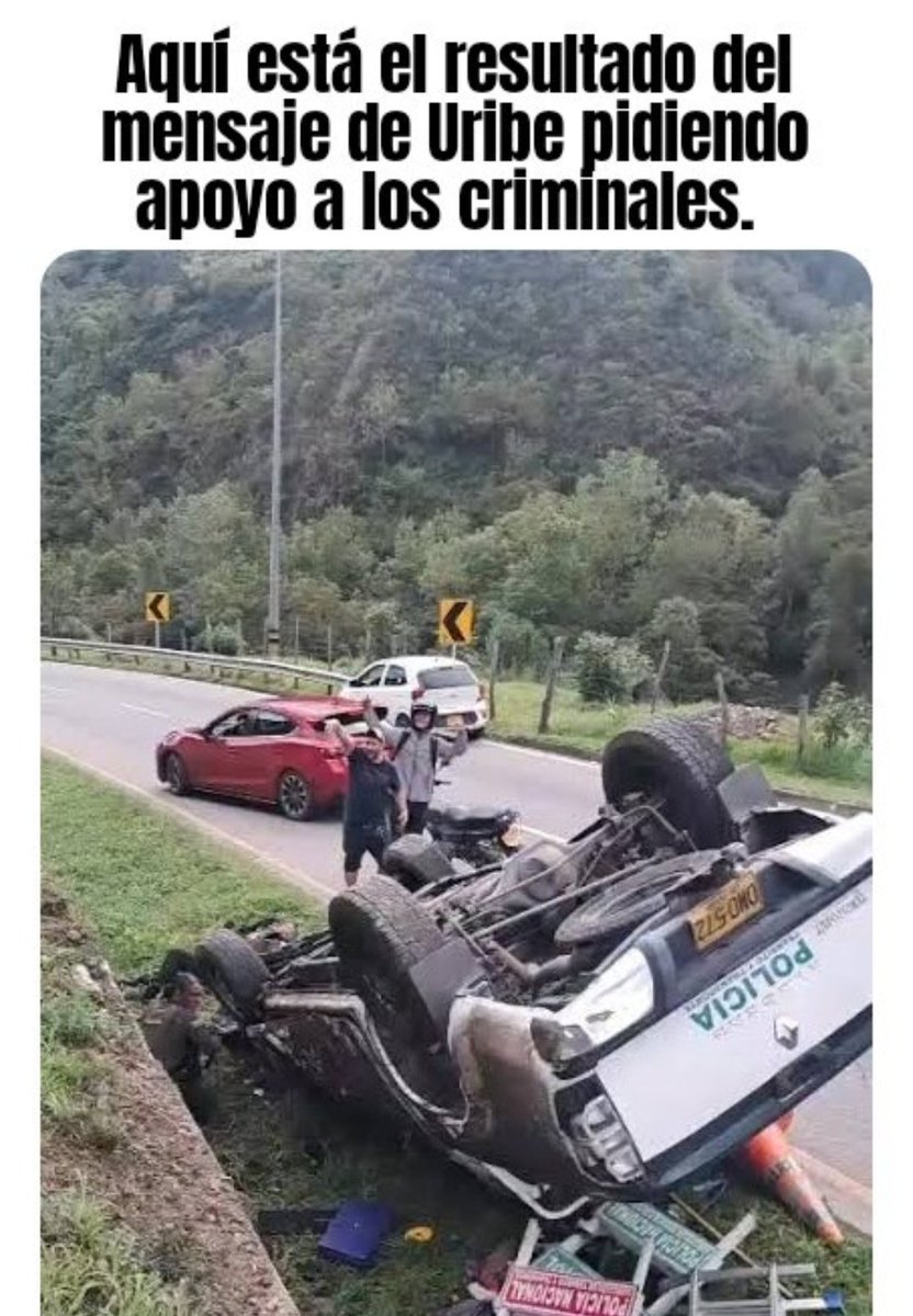 ManuelGJaimes's tweet photo. El resultado del mensaje de @alvarouribevelez  y la derecha @palomavalencial @delaespriella_style pidiendo apoyo a los criminales. Incendian para vender el extintor.  Solidaridad con las víctimas #pamplonacolombia🇨🇴 #pamplona #nortedesantander #santander que trabajan por la vida. https://t.co/6eFDumGGqQ