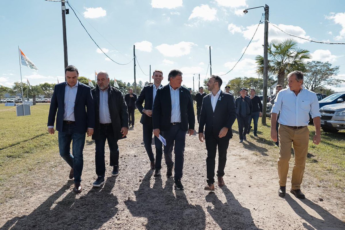 JPValdesok's tweet photo. Corrientes vuelve a ser sede de la Exposición Nacional de Braford, Brangus, Brahman y Caballos Criollos, uno de los encuentros ganaderos más importantes de Sudamérica. Un reconocimiento al protagonismo de nuestra provincia en la producción, con genética de excelencia y alta competitividad.