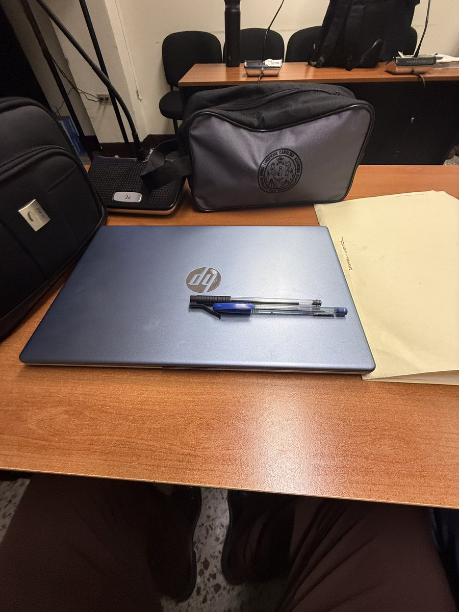 licmozote's tweet photo. Hoy utilizamos medios electrónicos y falta de mérito, el sagrado derecho de defensa ⚖️⚖️⚖️ #PLURI2 https://t.co/PO1Y0ppb5I