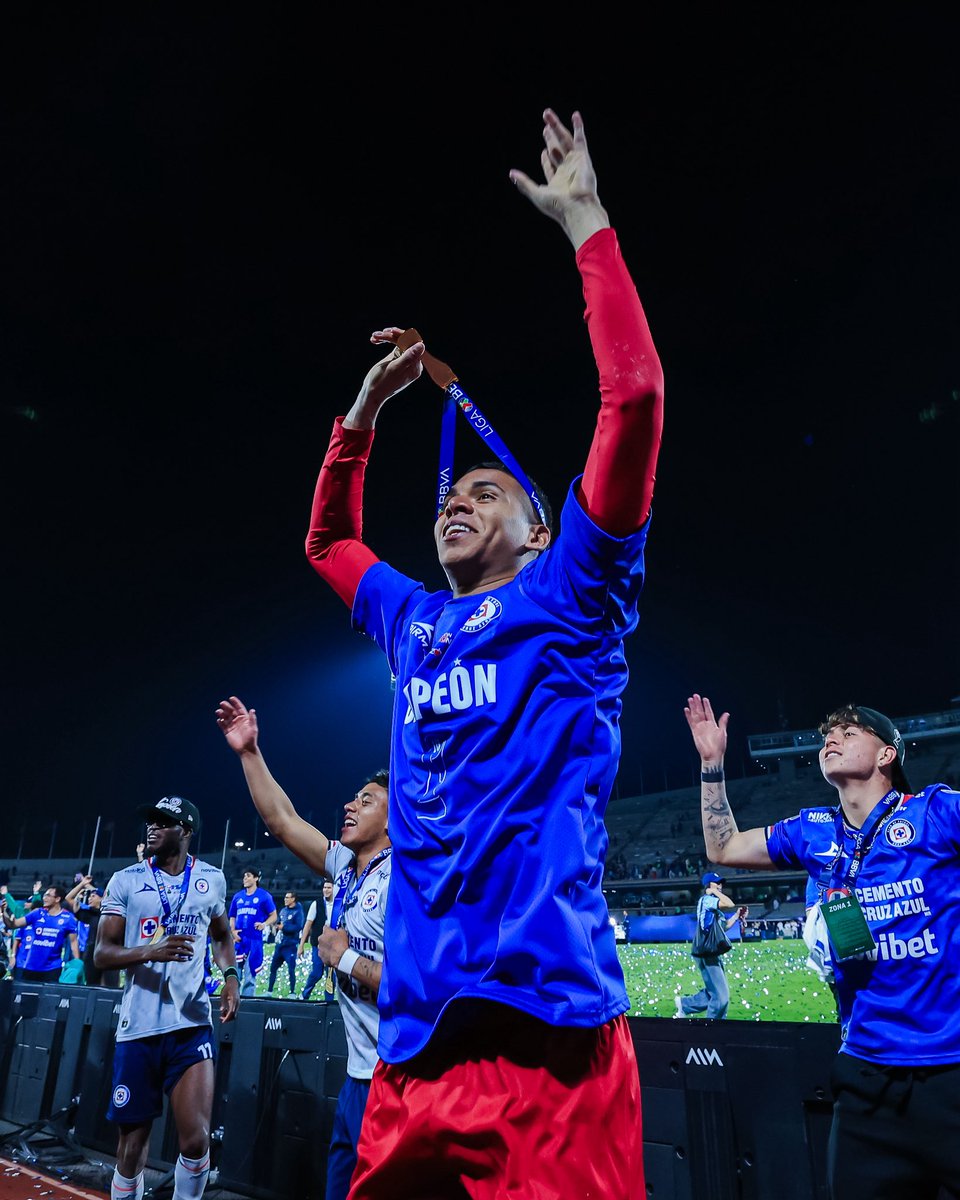 CRUZ AZUL tweet media