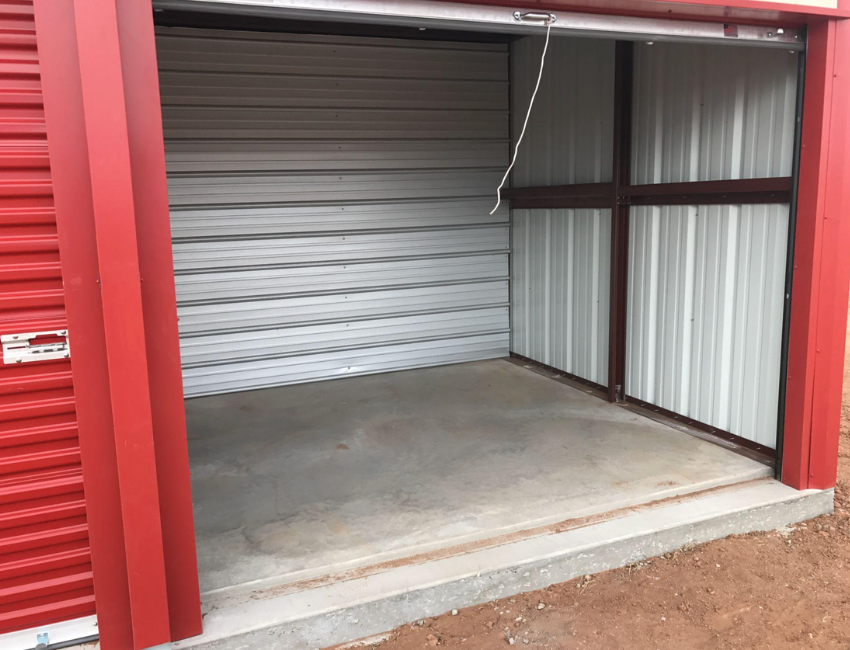 LucasMetalWorks's tweet photo. Maximize your self-storage potential with customizable metal building kits. Choose your layout, colors, and features to create a solution that grows with your business. Send us your plans for a personalized quote. https://t.co/CuA9VoFduZ