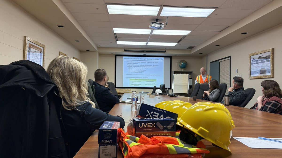 DavidPiccini's tweet photo. Northern Ontario’s forestry sector helps keep communities strong and supports the homes families rely on across our province.

In Kenora, Minister @GregRickford, @SkilledTradesON CEO Candice White, and I joined the @Weyerhaeuser team at their TimberStrand Mill for a roundtable conversation on the importance of strong health and safety standards and skilled trades training.

Discussions like this reinforce our shared commitment to protecting workers and ensuring Ontario’s workforce stays strong, skilled, and safe.