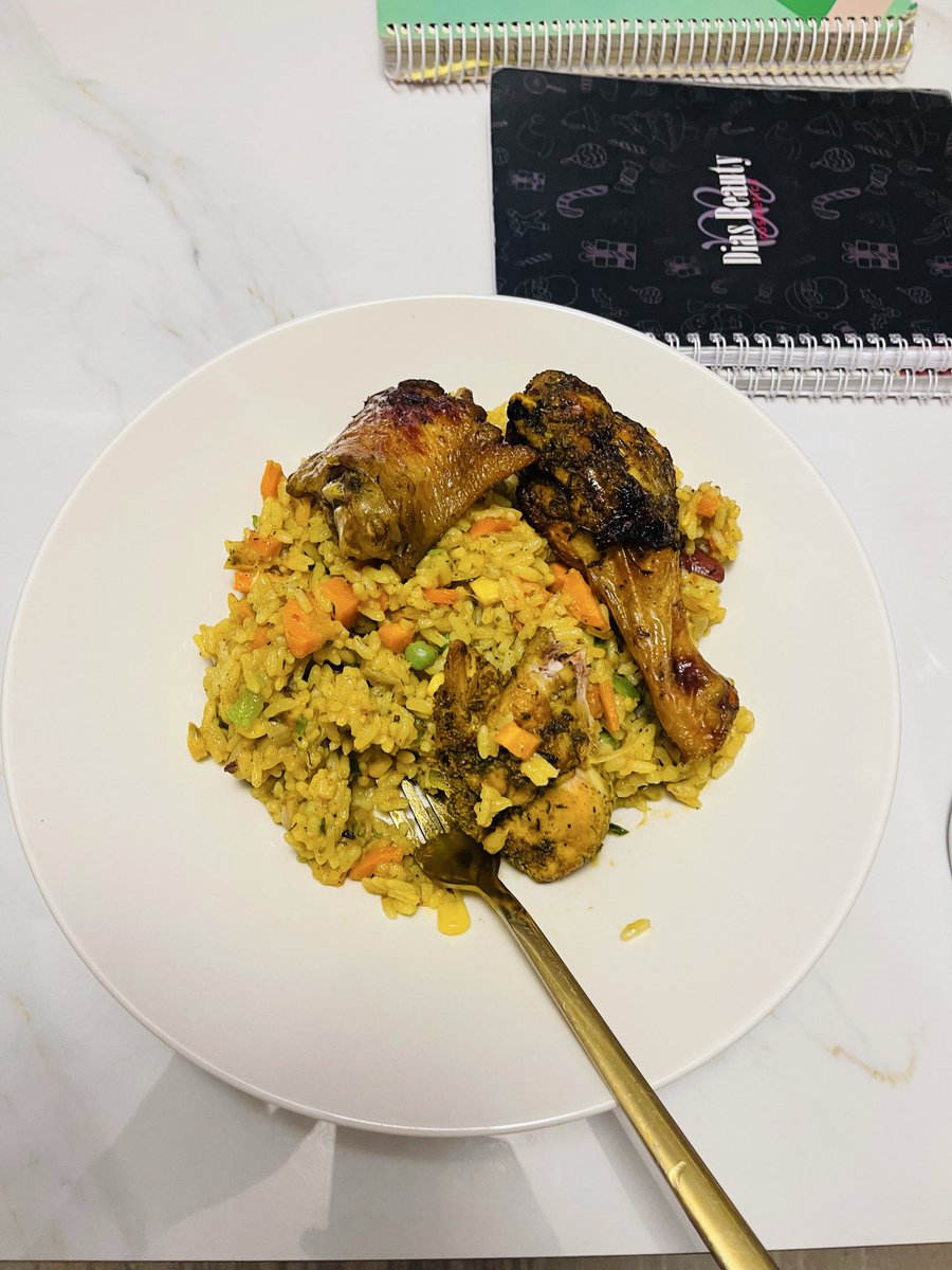 kicksplugville's tweet photo. Some of the meals I have had this week.
🎥 📷 📸 FOOD CAM #foodcam #kastigo #foodgasm https://t.co/qehhAdyr5Y