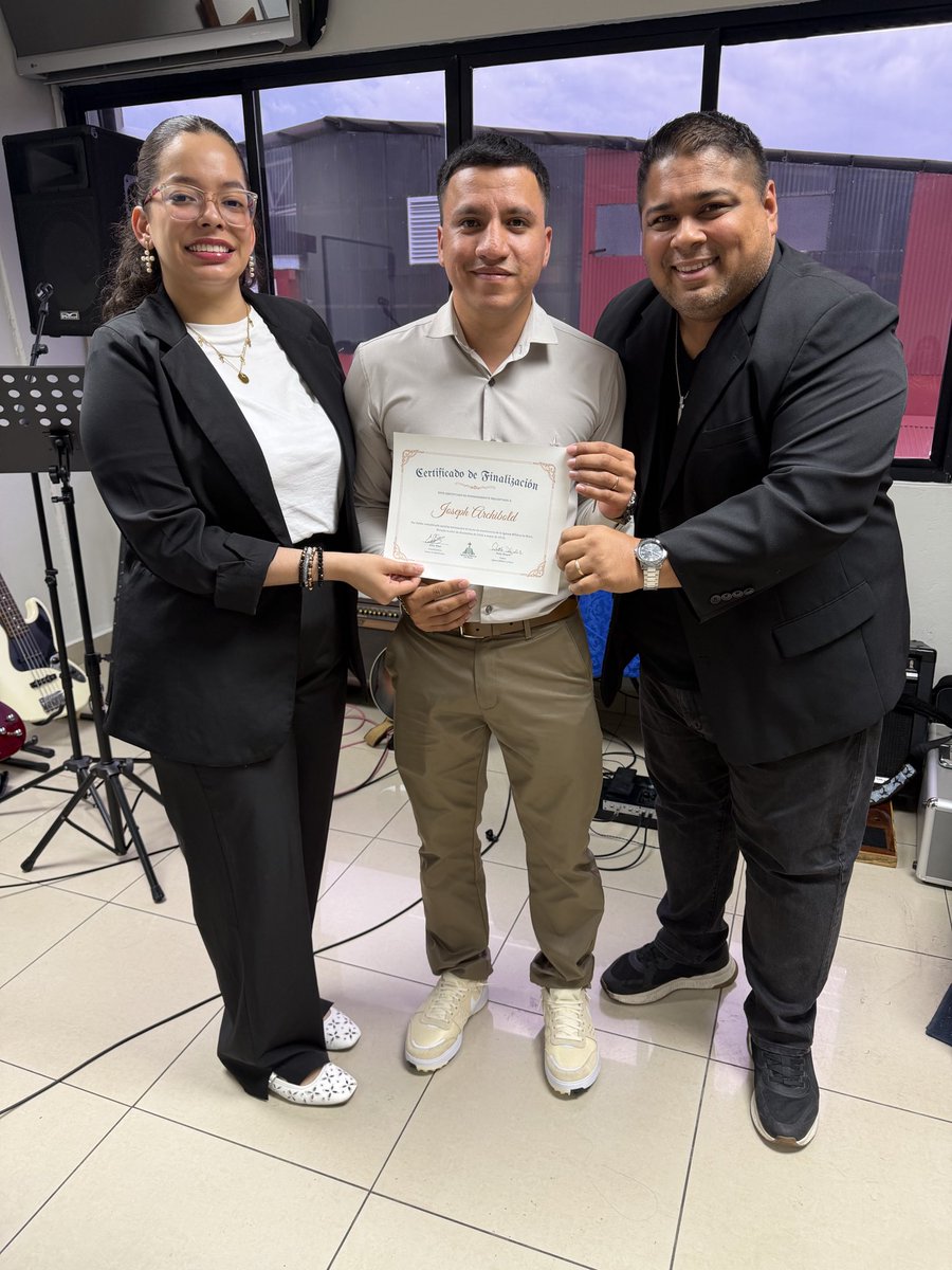 ib_laroca's tweet photo. Celebración de Nuevos Miembros 2026🪨✝️
📍David, Chiriquí, Panamá
Mayo, 2026

#iglesiabiblicalaroca #iglesia #church #membresía #nuevosmiembros https://t.co/Wbxk8Vw4LW