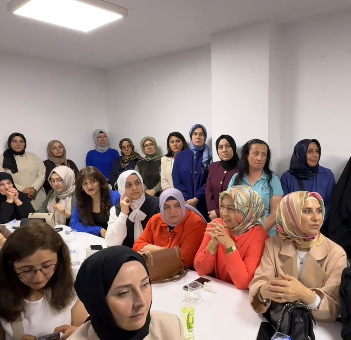 akkadinizmit41's tweet photo. 📍 Geleneksel İlçe Teşkilat Bayramlaşmamız

Birlik ve beraberliğimizin en güzel örneklerinden biri olan Geleneksel İlçe Teşkilat Bayramlaşmamızda teşkilat mensuplarımızla bir araya geldik.

#MilliAileHaftası 

@tugbaisikercan 
@yyaseminozdemir https://t.co/t6O8DNfOI8