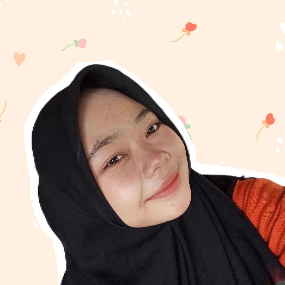 hhznx's tweet photo. Mau share hasil editan lucuku di capcut 😭 ini make upnya no filter ya https://t.co/NsKj3aHOA0