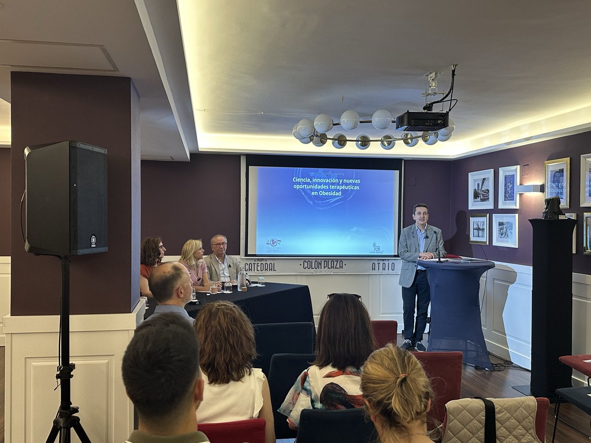 endovalladolid's tweet photo. Gran éxito de “Ciencia, innovación y nuevas oportunidades terapéuticas en Obesidad” en Valladolid. Una jornada de referencia para compartir avances en obesidad. Gracias a ponentes y   Asistentes por hacerlo posible 👏  @DiegoBellido2 @SharonaAzriel @marta_vvgijon @danielendocrino https://t.co/TpOcdcbc96