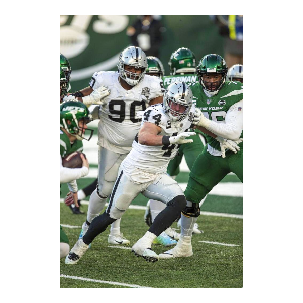 NFLMAVERICK's tweet photo. Happy birthday to former Raiders LB Nick Kwiatkoski, May 26, 1993. https://t.co/9hnkDgHjrs