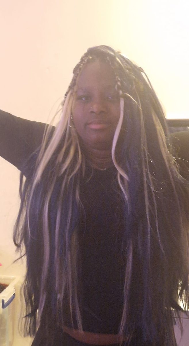 MPSBarnet's tweet photo. #MISSING We are appealing for information to locate 14yr old SHAMAYA from HARROW HA1. Last seen on 23rd May at 1700hrs. Described as a black female F501 slim build wearing Royal blue t-shirt black Jean shorts plaited black,blond,blue hair. If seen contact 101/ CAD 937/24MAY26 https://t.co/2FAC1VHNfR