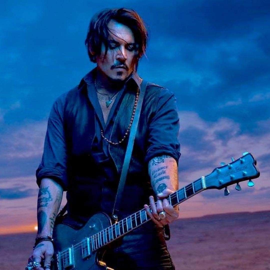 LittlePeeps1963's tweet photo. "I just want to play guitar and be in a band." ~ Chrissie Hynde

#JohnnyDepp
#IStandWithJohnnyDepp
#JohnnyDeppIsABeautifulSoul
#JohnnyDeppIsARealArtist
#JohnnyDeppIsARockStar
#JohnnyDeppWon
#JohnnyDeppKeepsWinning
#JohnnyDeppIsLoved
#NeverFearTruth
#JohnnyDeppIsALegend
#TeamDepp https://t.co/D4LK9cNuIF