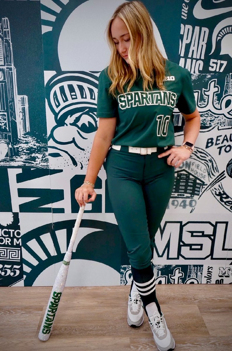 CatSchreiber26's tweet photo. Change of plans..

I'm super excited to announce my commitment to further my academic and athletic career at Michigan State University!

If there's anything I've learned from my process, it's when one door closes, another opens - and there's always a better plan ahead!

Thank you to my family, friends, and coaches for always supporting me through this journey. A big thank you to the Coaches: @ShoMcDonald @CoachDStenger and @WellsBethaney22 for making this all happen!

GO GREEN