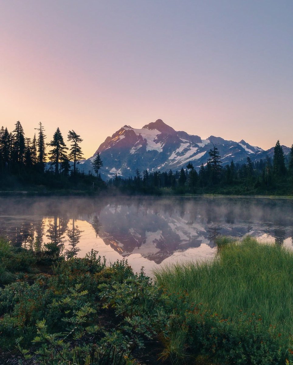 ObertoBeefJerky's tweet photo. Clarity found in places like this in the PNW. #Oberto 🏔️ | 📷: @ejimogu_ https://t.co/EkwoAnbOLk