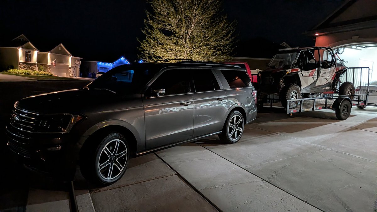 scottphillips88's tweet photo. @FiredUpCoug I have a 2019 Expedition. Show me an electric vehicle that would do what I just did this holiday weekend. 

6 humans, RZR, dirt bike, 450 miles with no stopping. Not time for me yet.... https://t.co/4j1udsMAFN