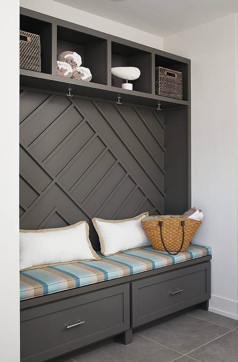 TheLemeDecor's tweet photo. Mudroom nook with diagonal shiplap paneling, matte charcoal built-ins, woven storage baskets, striped bench cushion, and natural textures, creating a stylish and functional entry space.

#MudroomDesign #InteriorDesign #HomeDecor #BuiltInStorage #CharcoalCabinetry #ModernFarmhouse https://t.co/PRcZhS5152