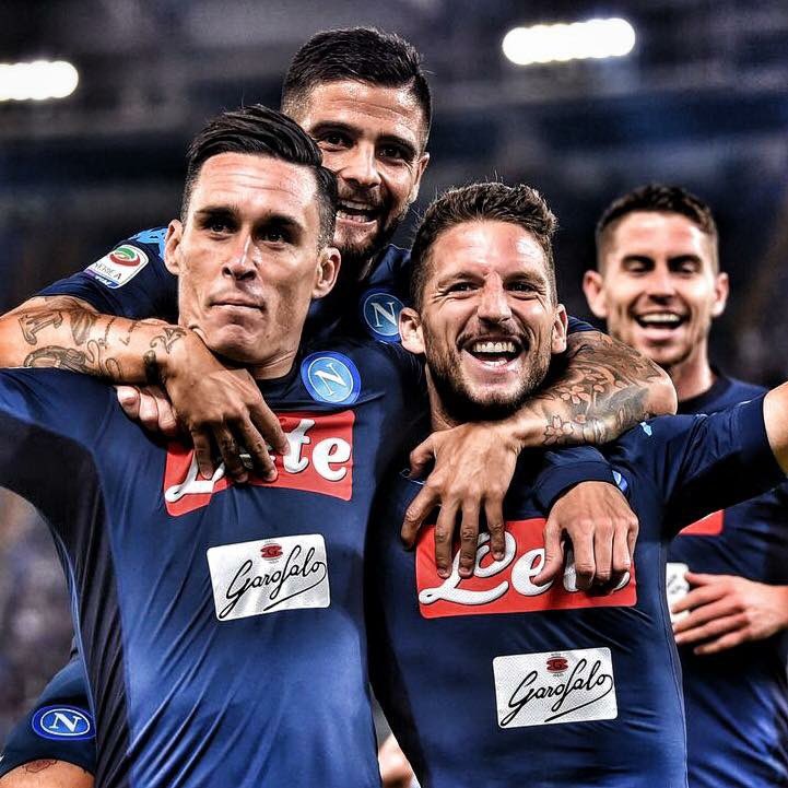 forza n4pule🏆💙 tweet media