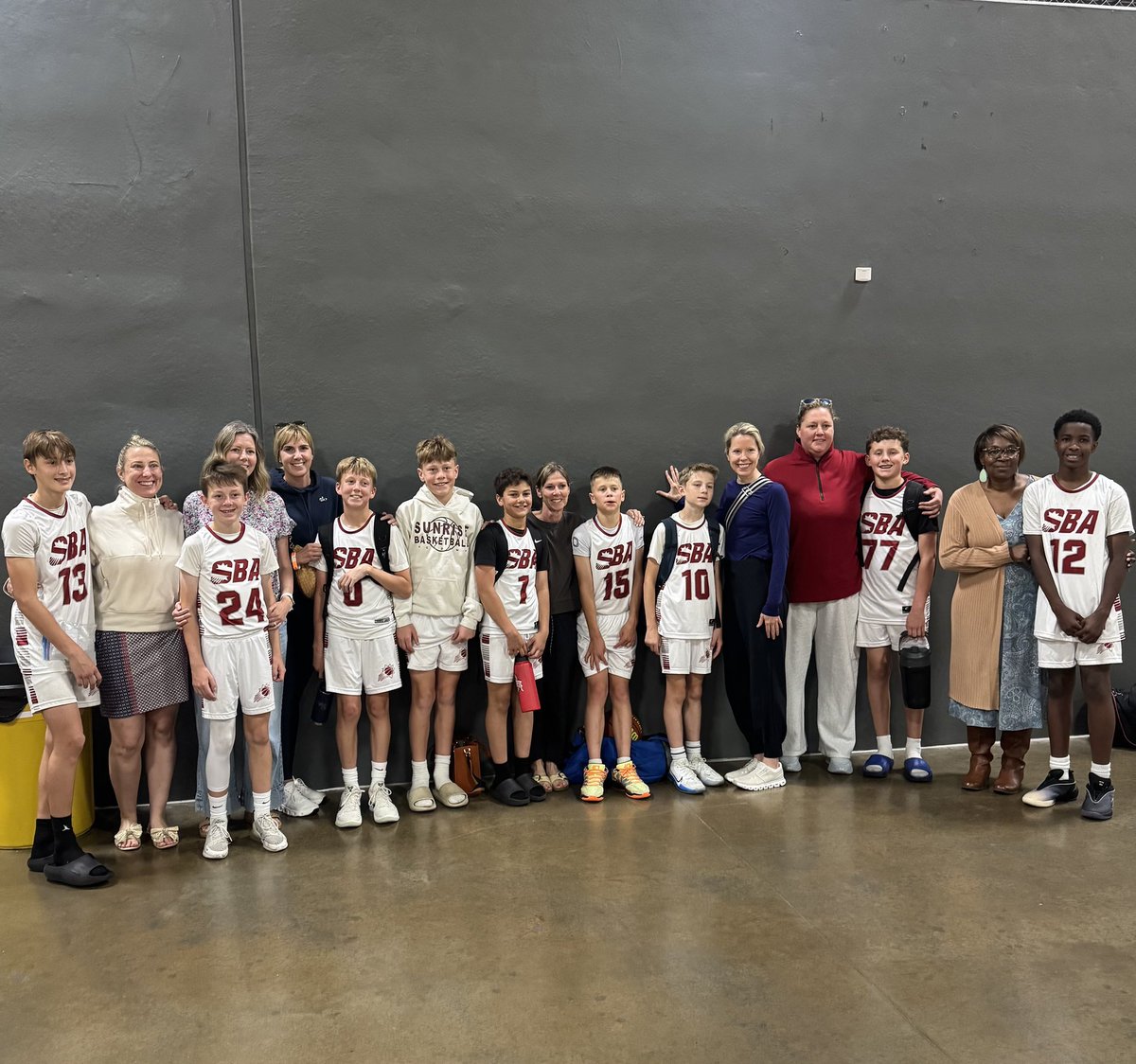 CollegiateHoops's tweet photo. Big thanks to the following organizations for working with our guys this spring. Excited to get them back to you in July. Thanks for all you do!

@SBAhoopsKS 
@WichitaPadres 
@teamoneofus @therealcoachv 
@kansas_select 
Only Hoops 
Free Agents https://t.co/saIlrQAIHn